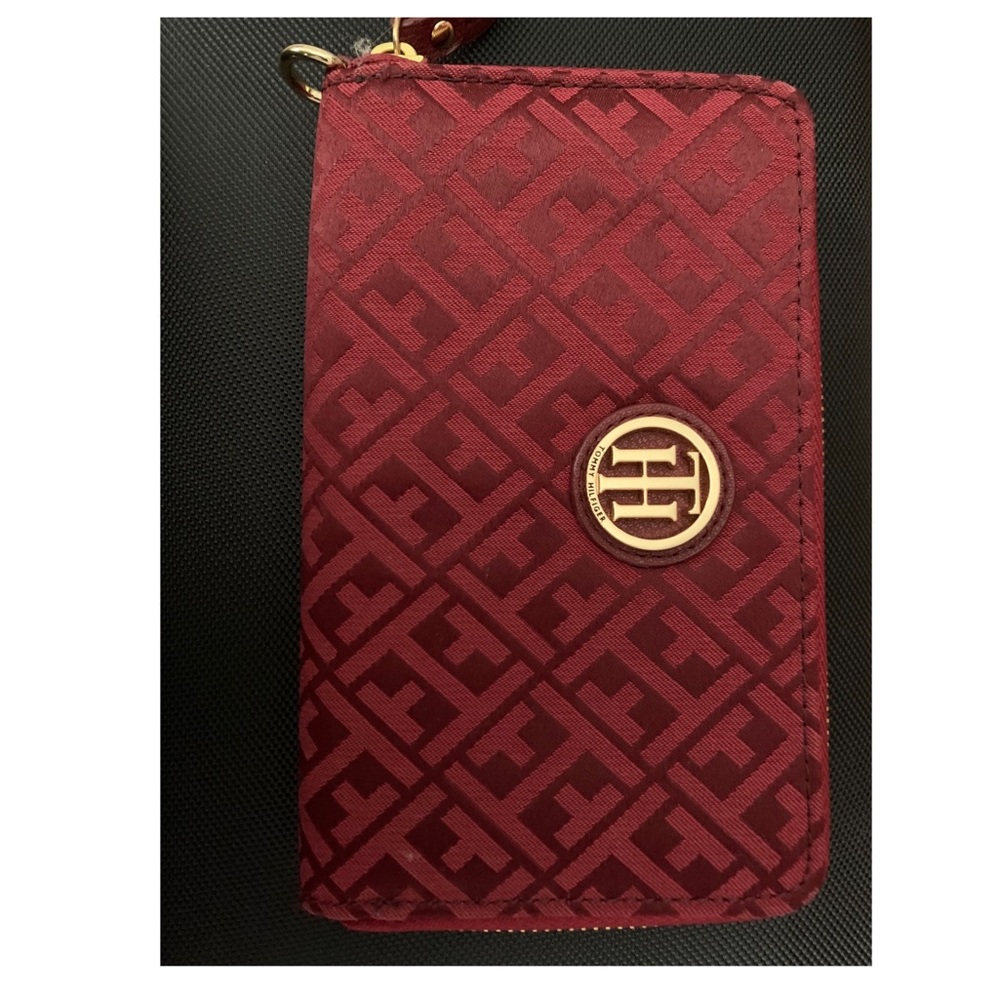 Tommy Hilfiger wallet